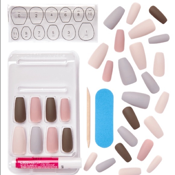 Kiss press on nails - Picture 2 of 4